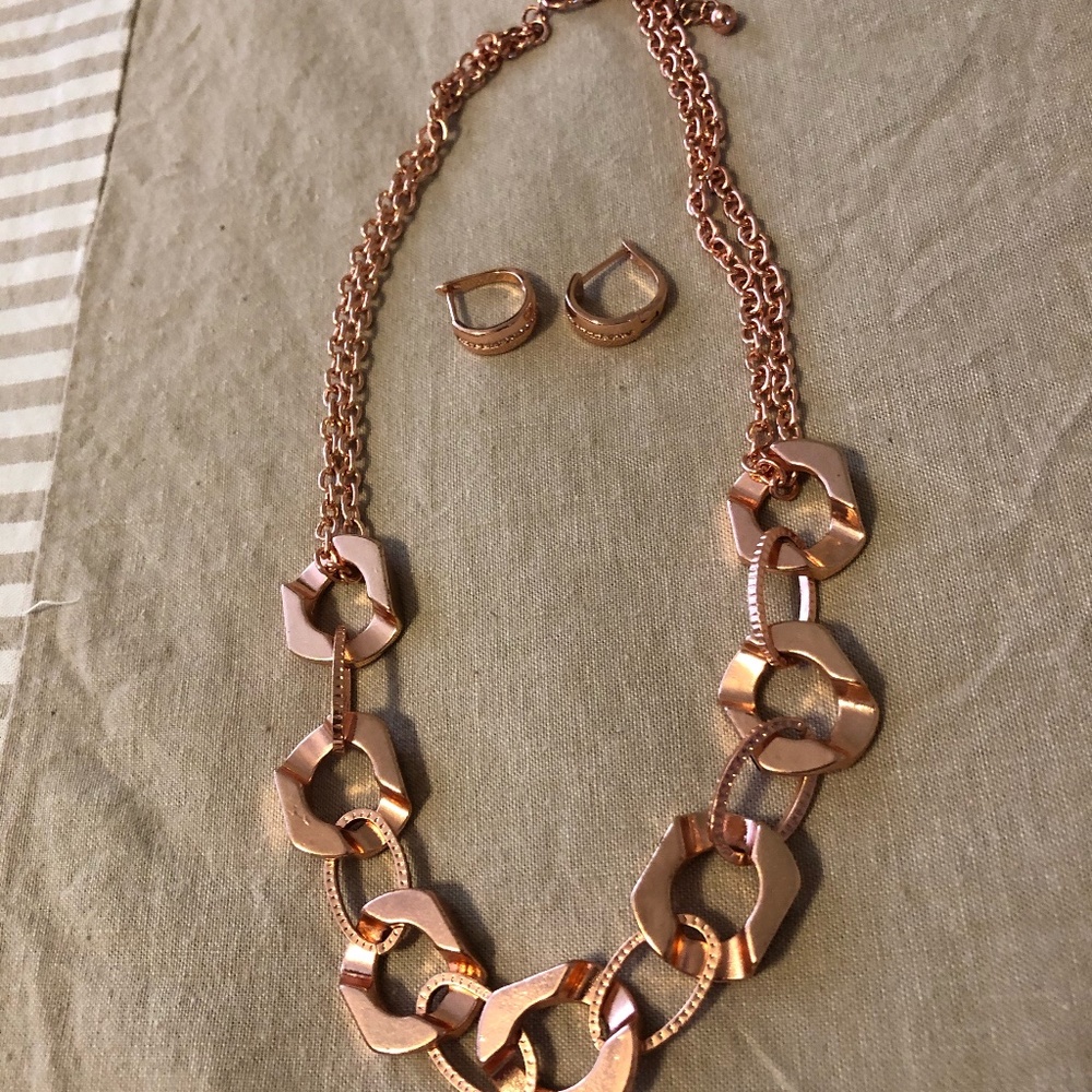 Copper color chain necklace with earrings